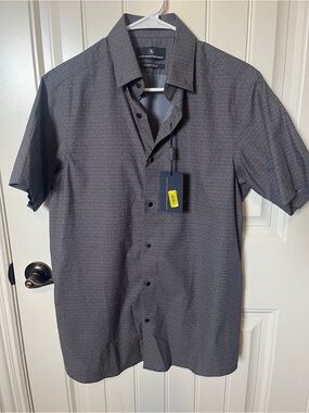 Hart Schaffner Marx Short Sleeve Button-Down Shirt in Gray